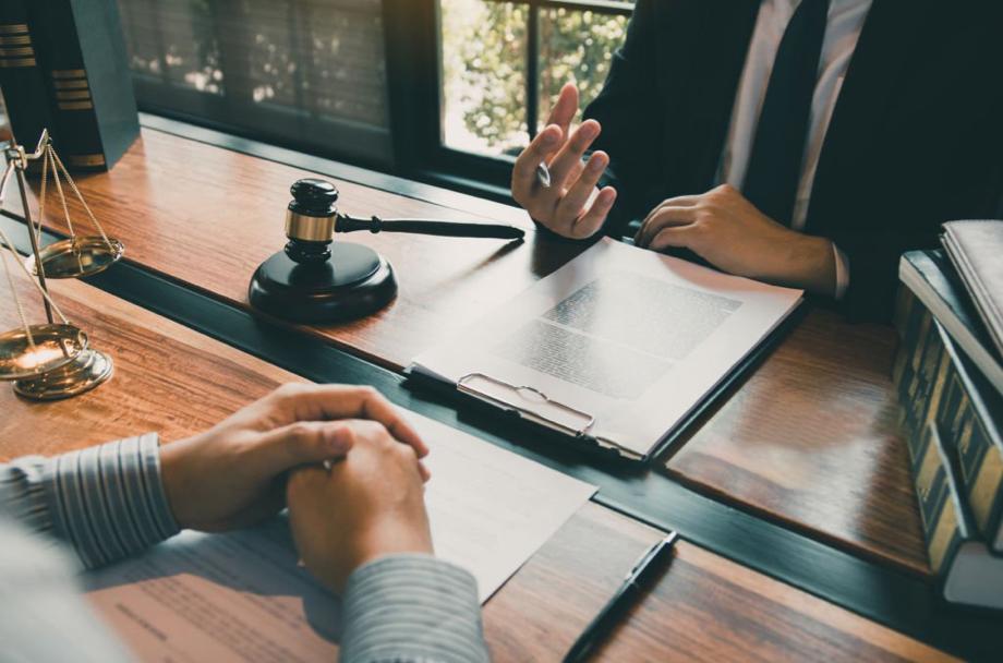  蚌埠市司法局召开保障和提升律师执业环境座谈会